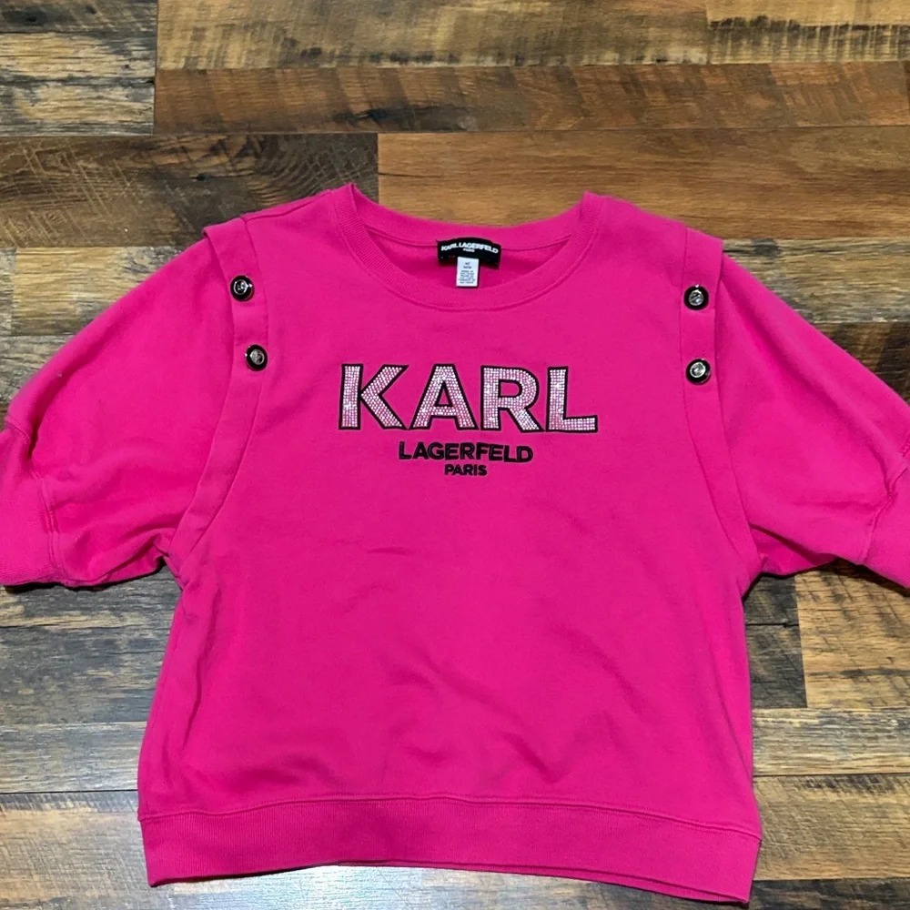 Karl Lagerfeld Paris hot‎ pink short-sleeve sweatshirt